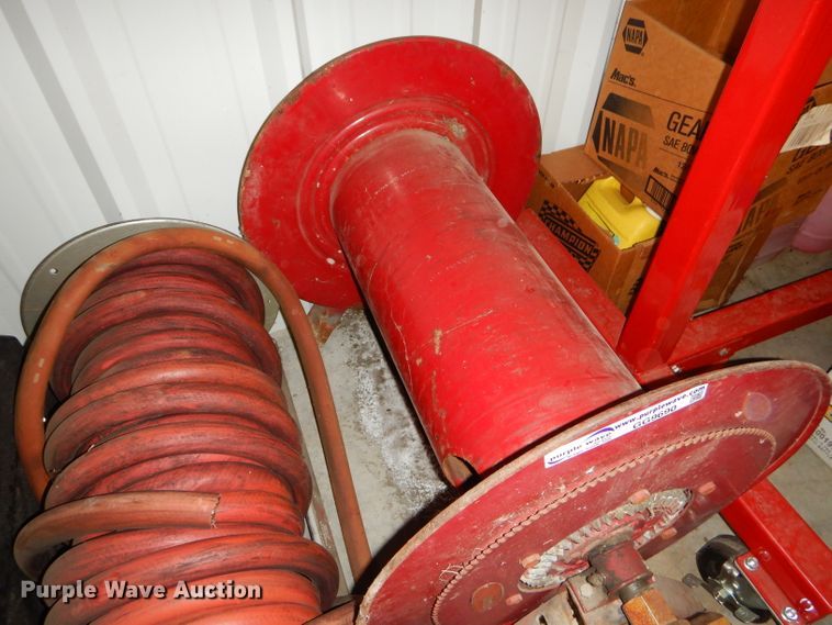 image for item GG9690 (2) hose reels