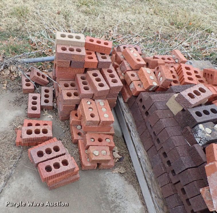 image for item GN9623 Bricks