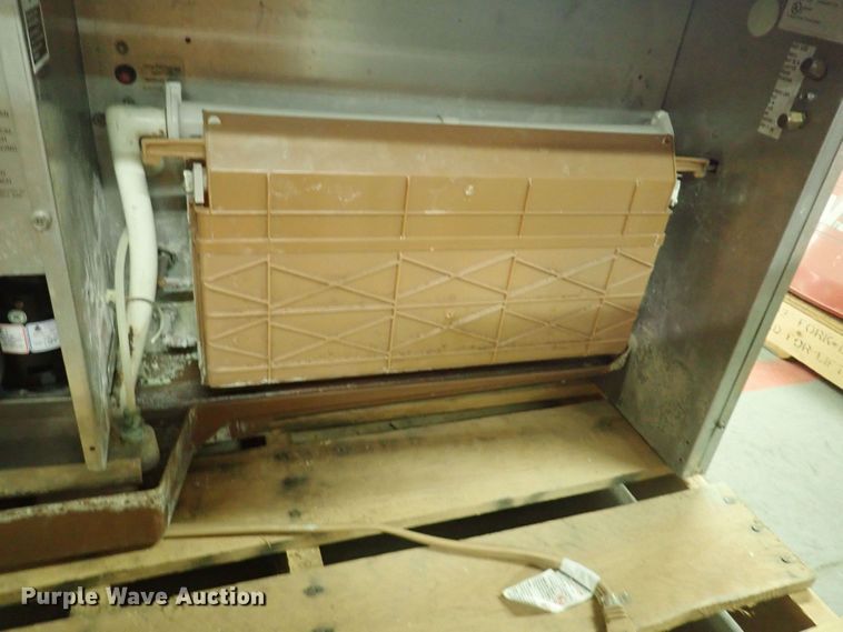 image for item GN9646 Ice maker