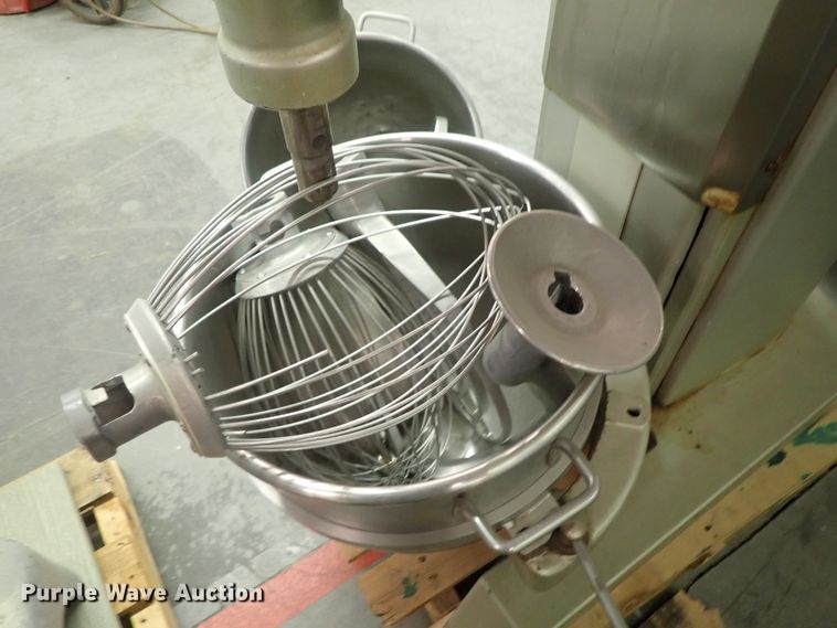 image for item GN9651 Hobart H600 mixer