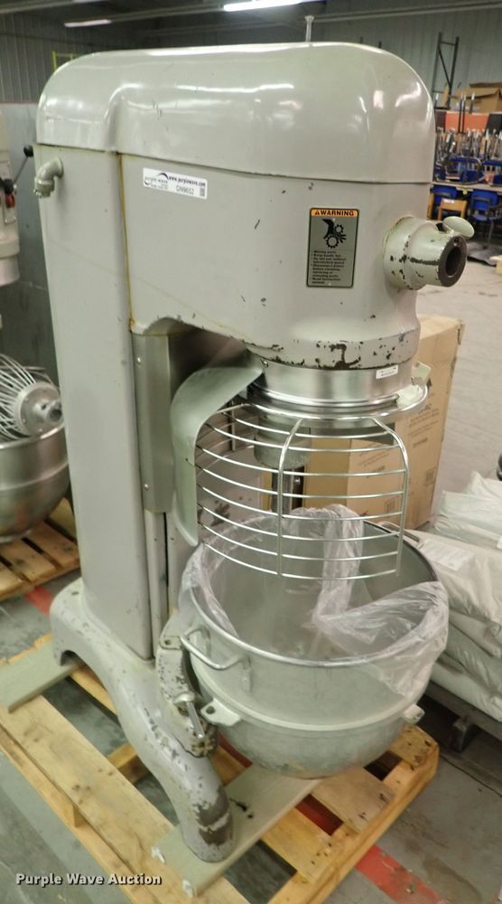 image for item GN9652 Hobart H600 mixer
