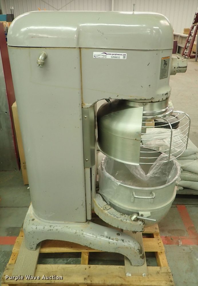 image for item GN9652 Hobart H600 mixer
