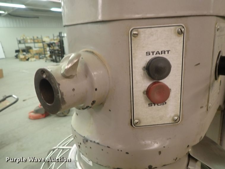 image for item GN9652 Hobart H600 mixer