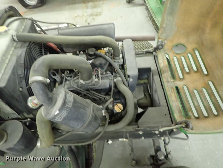 image for item GN9664 John Deere 3215B reel mower