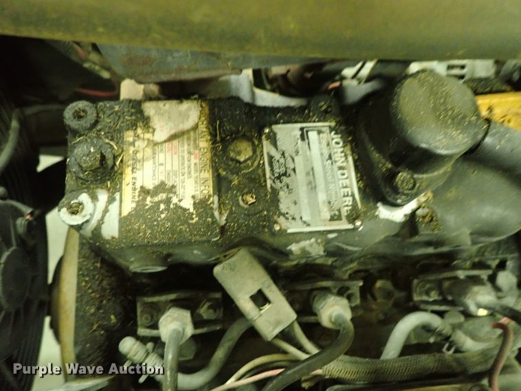 image for item GN9664 John Deere 3215B reel mower