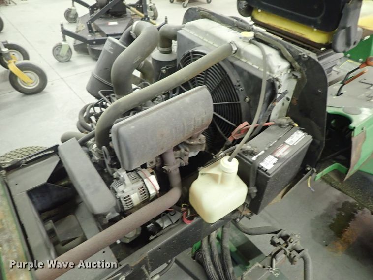 image for item GN9664 John Deere 3215B reel mower