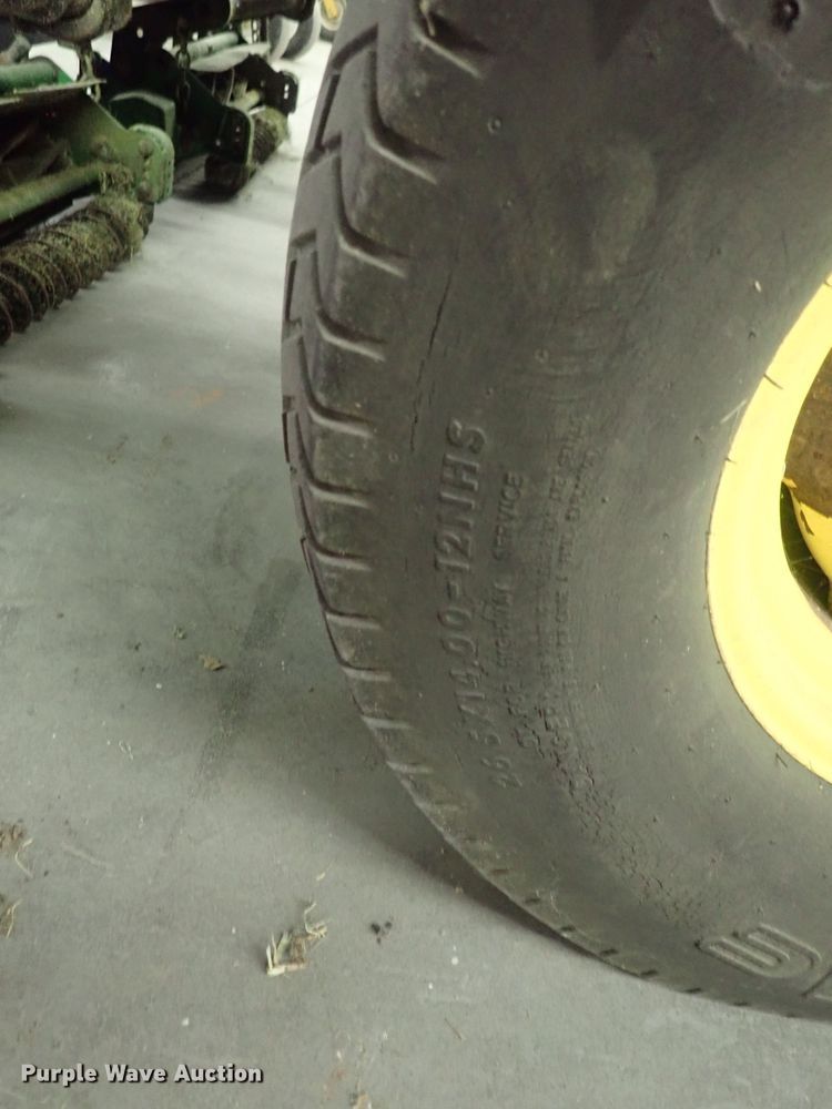 image for item GN9664 John Deere 3215B reel mower