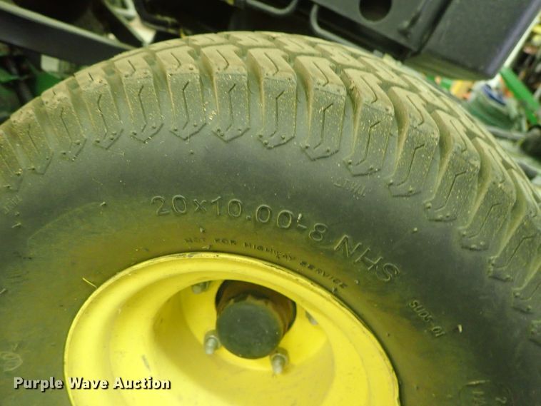 image for item GN9664 John Deere 3215B reel mower