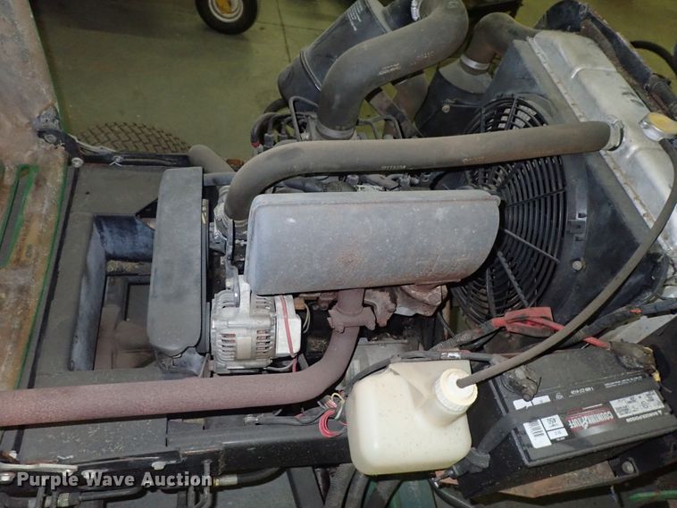 image for item GN9664 John Deere 3215B reel mower