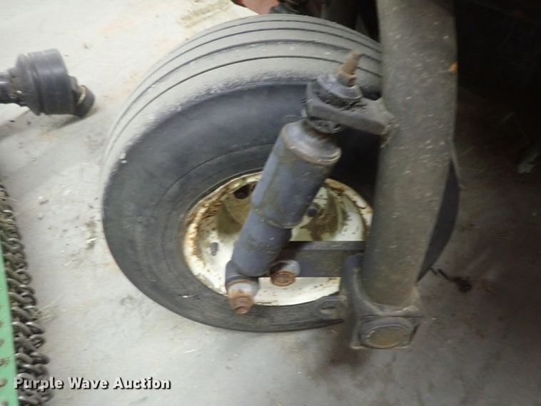 image for item GN9665 EZ GO golf cart