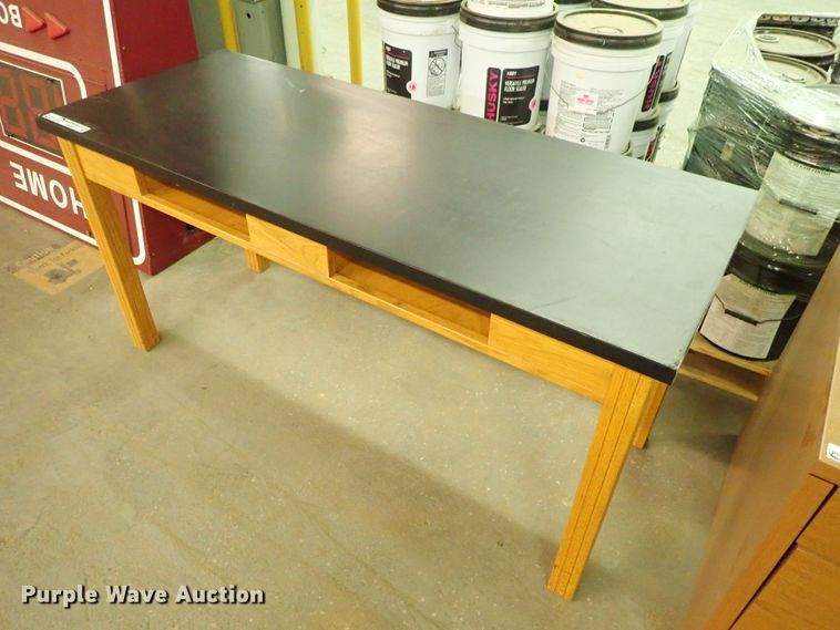 image for item GN9677 (13) lab tables