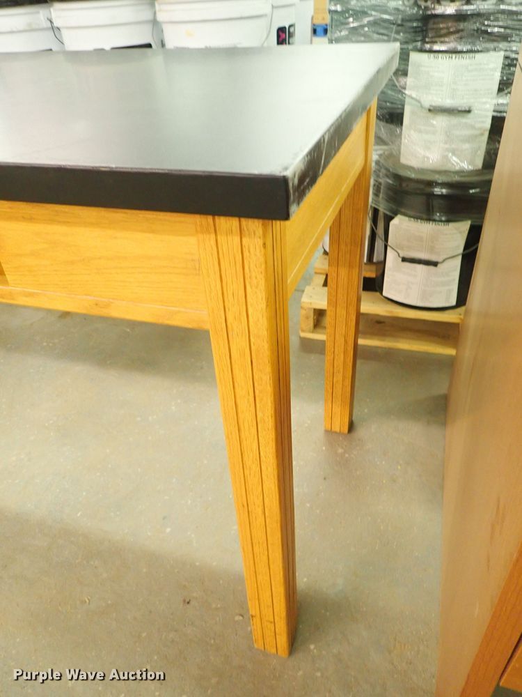 image for item GN9677 (13) lab tables