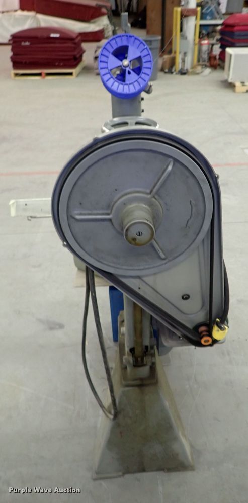 image for item GN9691 Bostitch 7 wire stitcher