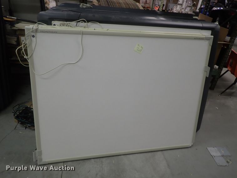 image for item GN9695 Approximately 20 media boards