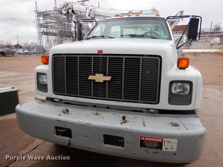 image for item GN9975 1995 Chevrolet Kodiak C6500 digger derrick truck