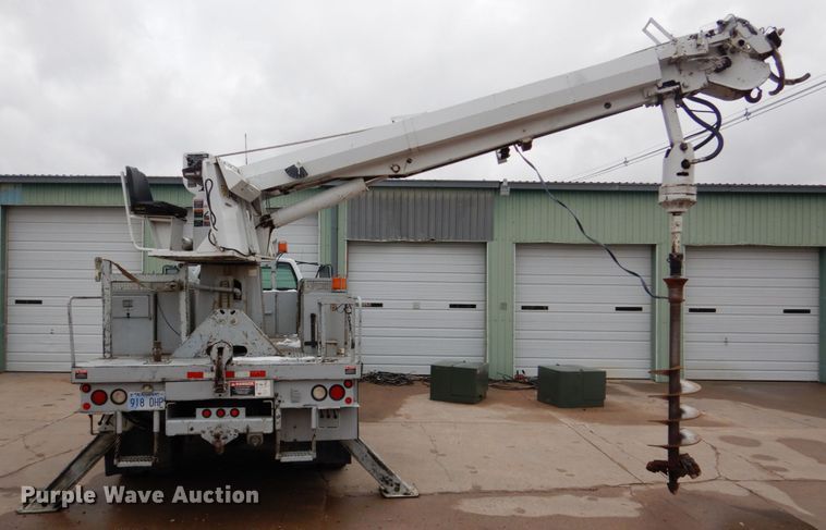 image for item GN9975 1995 Chevrolet Kodiak C6500 digger derrick truck