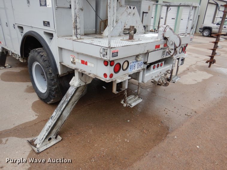 image for item GN9975 1995 Chevrolet Kodiak C6500 digger derrick truck