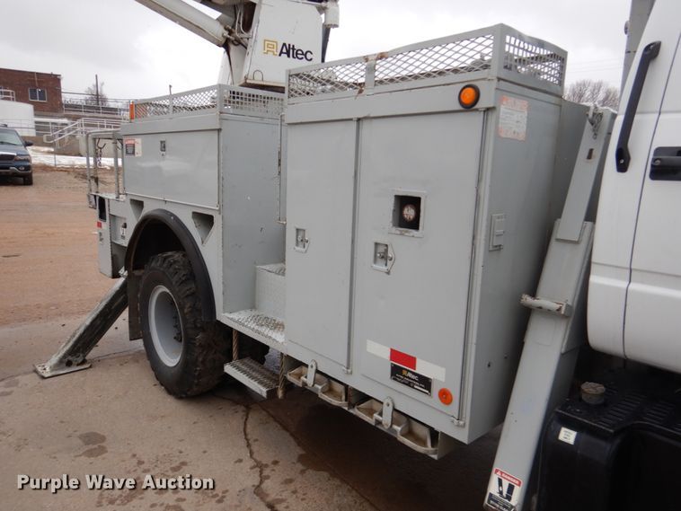 image for item GN9975 1995 Chevrolet Kodiak C6500 digger derrick truck