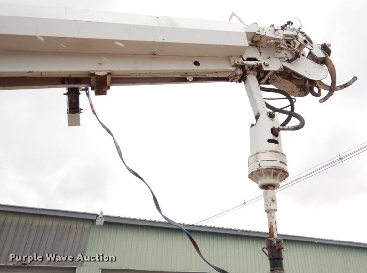 image for item GN9975 1995 Chevrolet Kodiak C6500 digger derrick truck