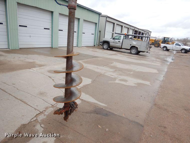 image for item GN9975 1995 Chevrolet Kodiak C6500 digger derrick truck