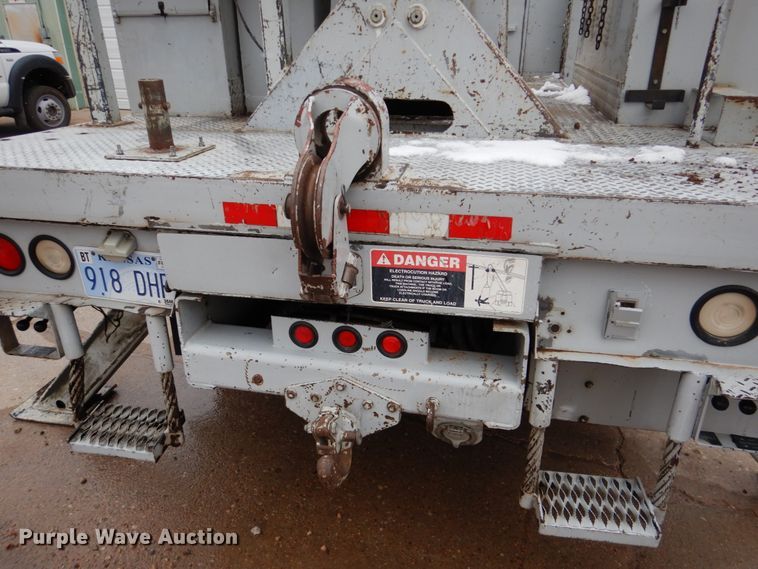 image for item GN9975 1995 Chevrolet Kodiak C6500 digger derrick truck