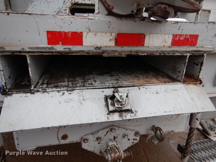 image for item GN9975 1995 Chevrolet Kodiak C6500 digger derrick truck