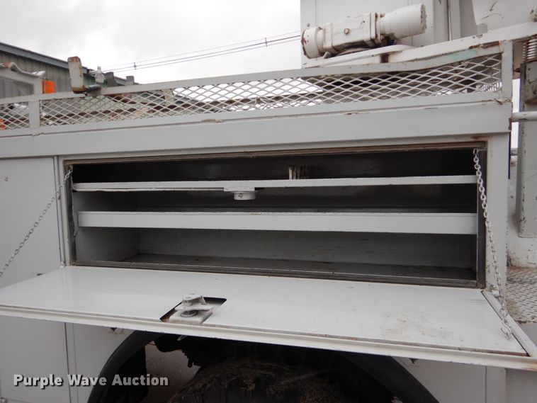 image for item GN9975 1995 Chevrolet Kodiak C6500 digger derrick truck