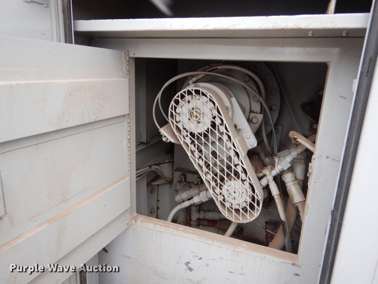 image for item GN9975 1995 Chevrolet Kodiak C6500 digger derrick truck