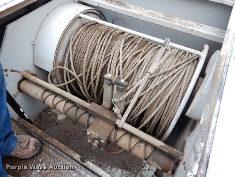 image for item GN9975 1995 Chevrolet Kodiak C6500 digger derrick truck