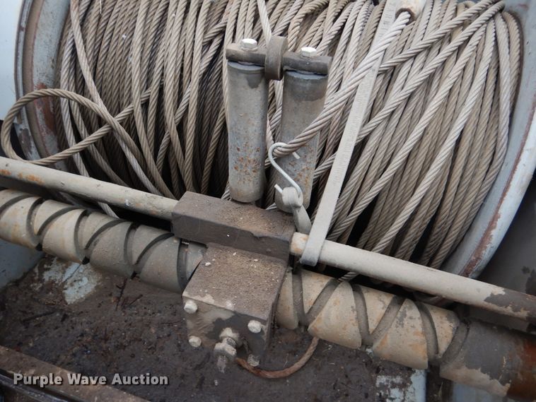 image for item GN9975 1995 Chevrolet Kodiak C6500 digger derrick truck