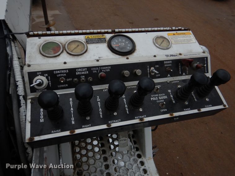 image for item GN9975 1995 Chevrolet Kodiak C6500 digger derrick truck