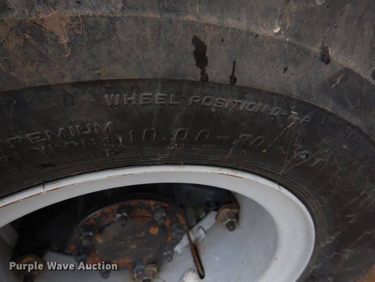 image for item GN9975 1995 Chevrolet Kodiak C6500 digger derrick truck