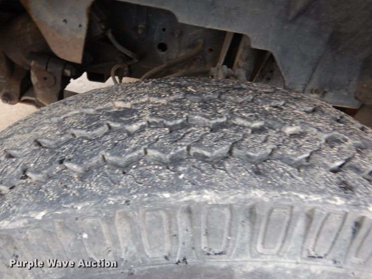 image for item GN9975 1995 Chevrolet Kodiak C6500 digger derrick truck