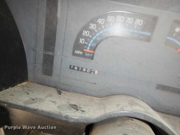 image for item GN9977 1989 Chevrolet S10 pickup truck