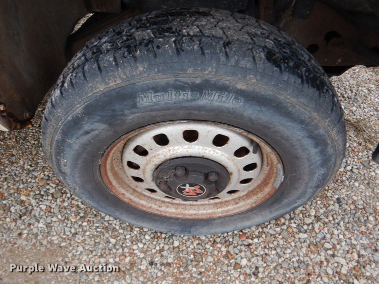 image for item GN9977 1989 Chevrolet S10 pickup truck