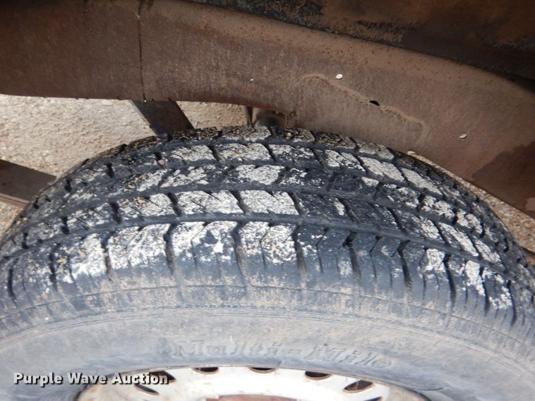 image for item GN9977 1989 Chevrolet S10 pickup truck