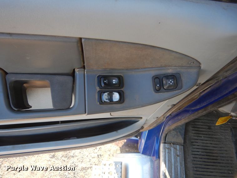 image for item GW9478 2003 Freightliner Columbia semi truck