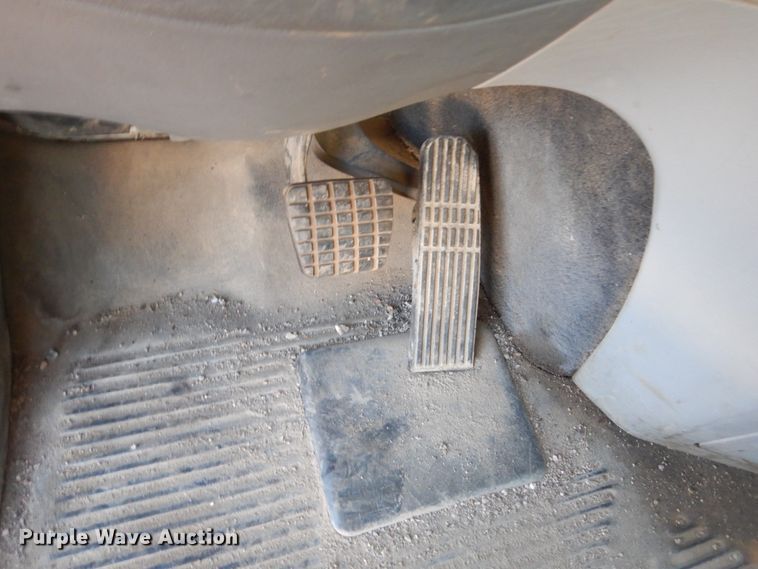 image for item GW9478 2003 Freightliner Columbia semi truck