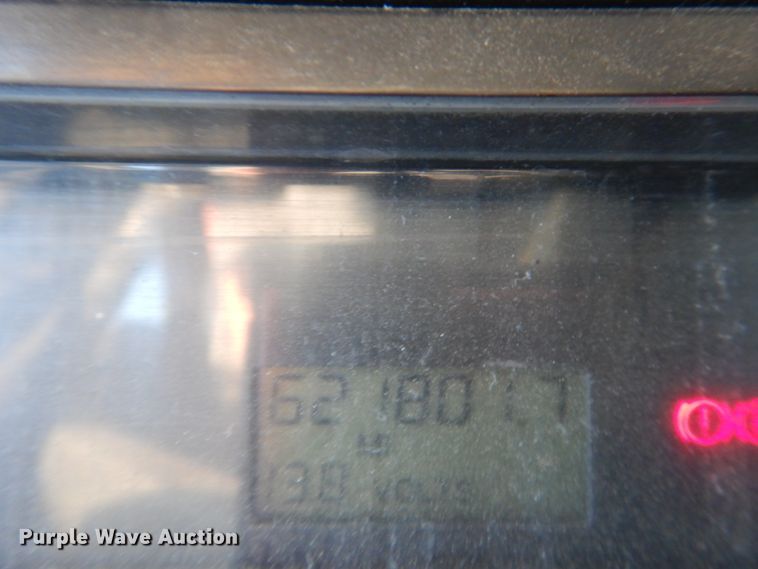 image for item GW9478 2003 Freightliner Columbia semi truck