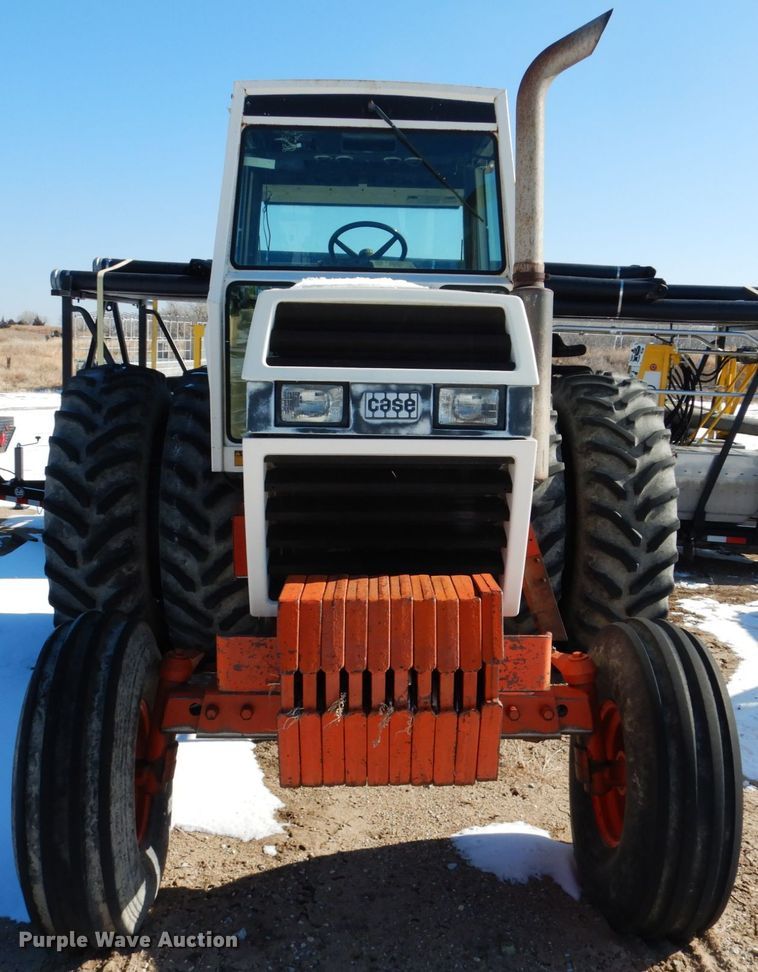 image for item GX9869 1982 Case 2290 tractor