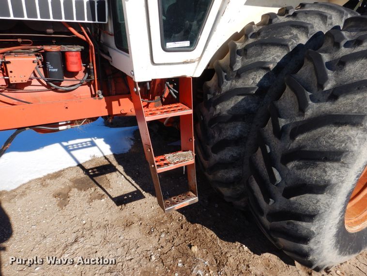 image for item GX9869 1982 Case 2290 tractor