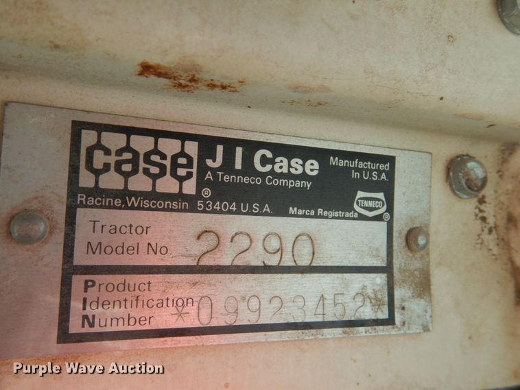 image for item GX9869 1982 Case 2290 tractor