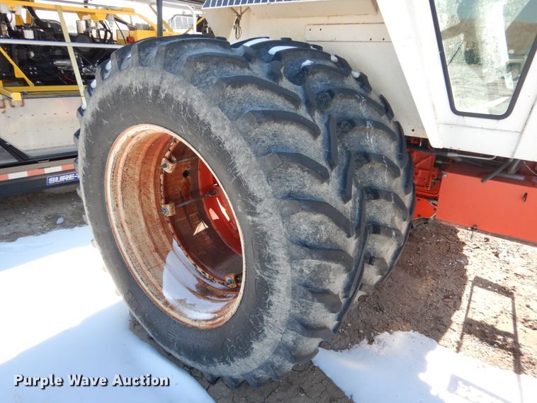 image for item GX9869 1982 Case 2290 tractor