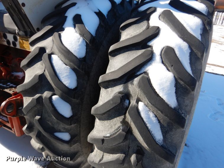 image for item GX9869 1982 Case 2290 tractor