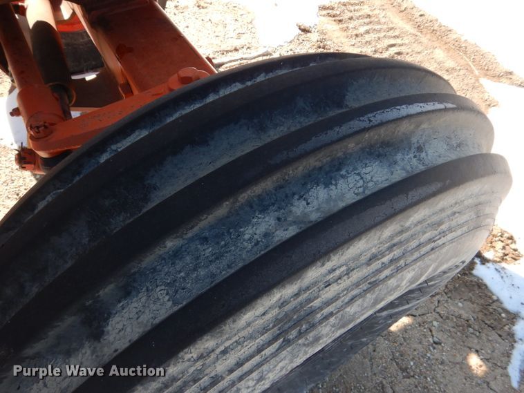 image for item GX9869 1982 Case 2290 tractor