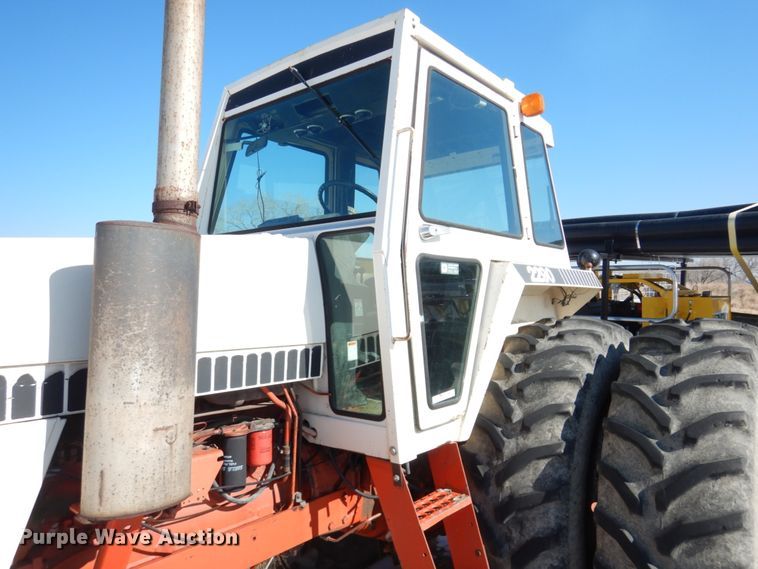 image for item GX9869 1982 Case 2290 tractor