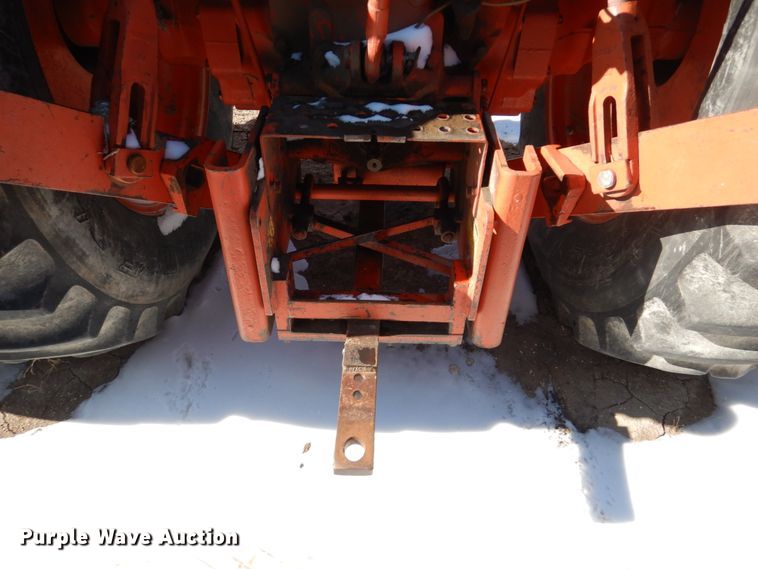 image for item GX9869 1982 Case 2290 tractor