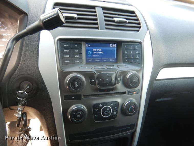 image for item GX9877 2015 Ford Explorer Police Interceptor SUV