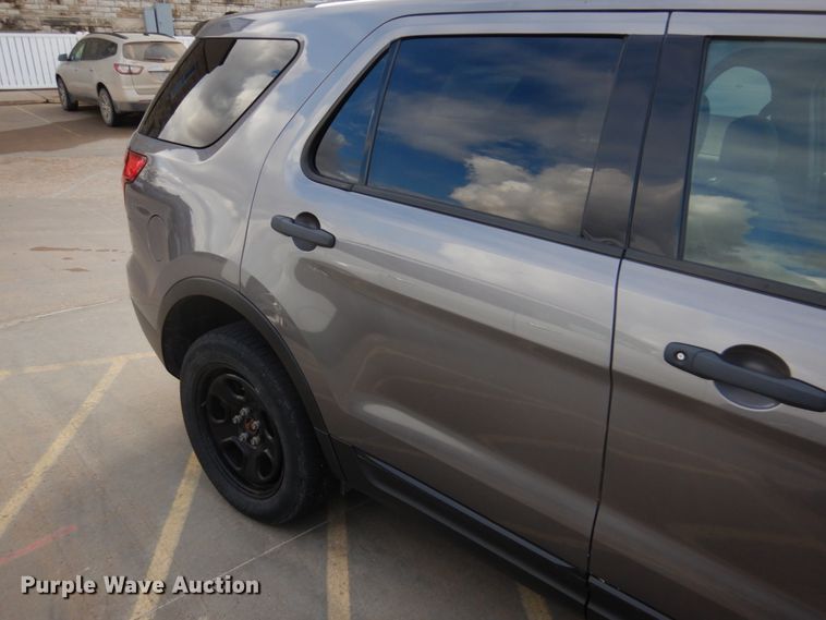 image for item GX9877 2015 Ford Explorer Police Interceptor SUV