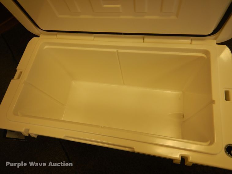 image for item GX9878 Yeti 75 cooler